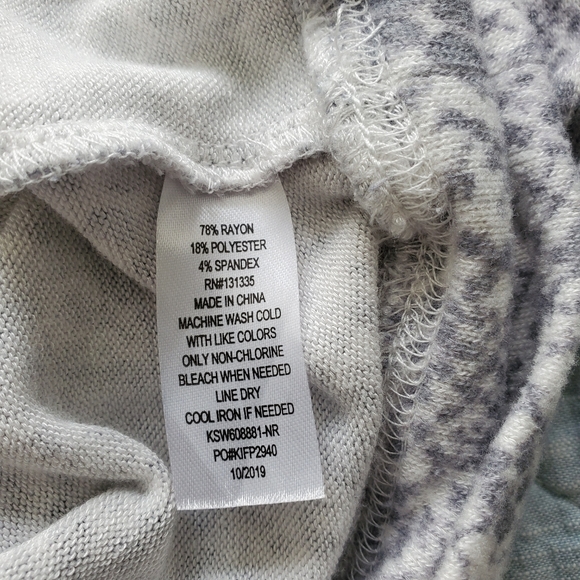 NWOT Socialite snake print hoodie - Picture 5 of 5